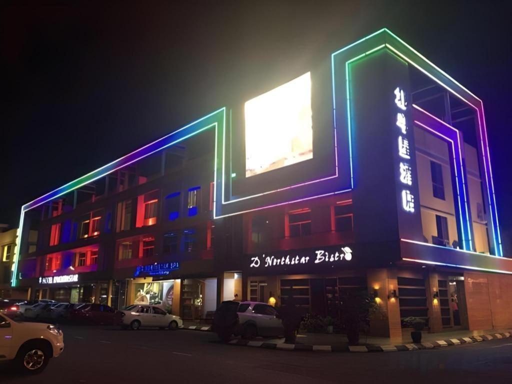 D North Star Hotel & Spa Sandakan Bagian luar foto