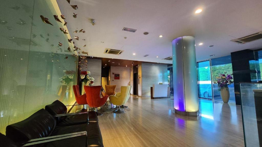 D North Star Hotel & Spa Sandakan Bagian luar foto