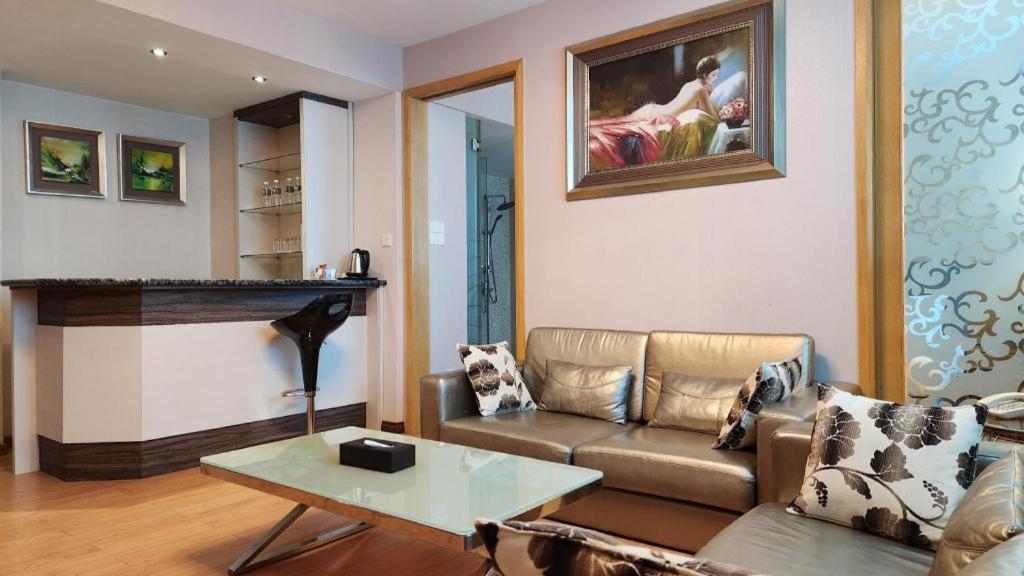 D North Star Hotel & Spa Sandakan Bagian luar foto